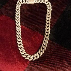 I am selling a 18 inch gold plated 15mm 5-row iced Cuban chain